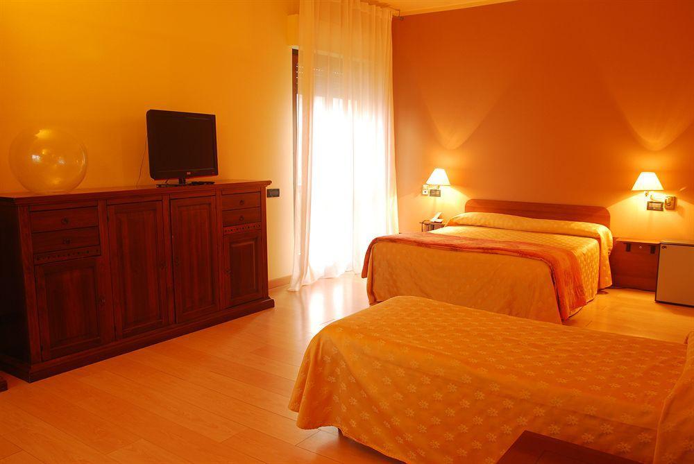 Nuovo Hotel Vigevano Εξωτερικό φωτογραφία