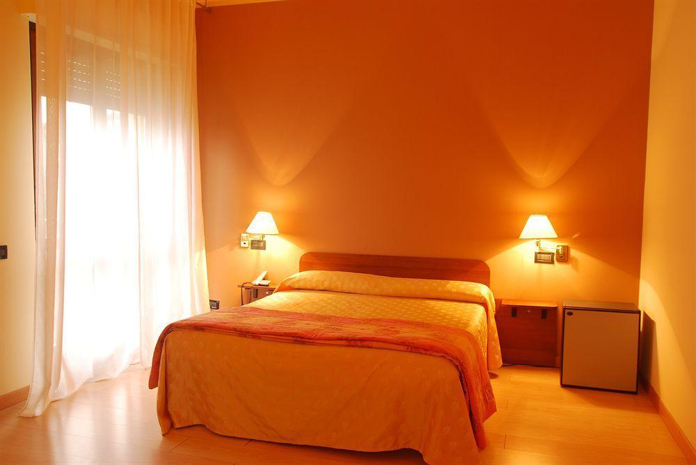 Nuovo Hotel Vigevano Εξωτερικό φωτογραφία